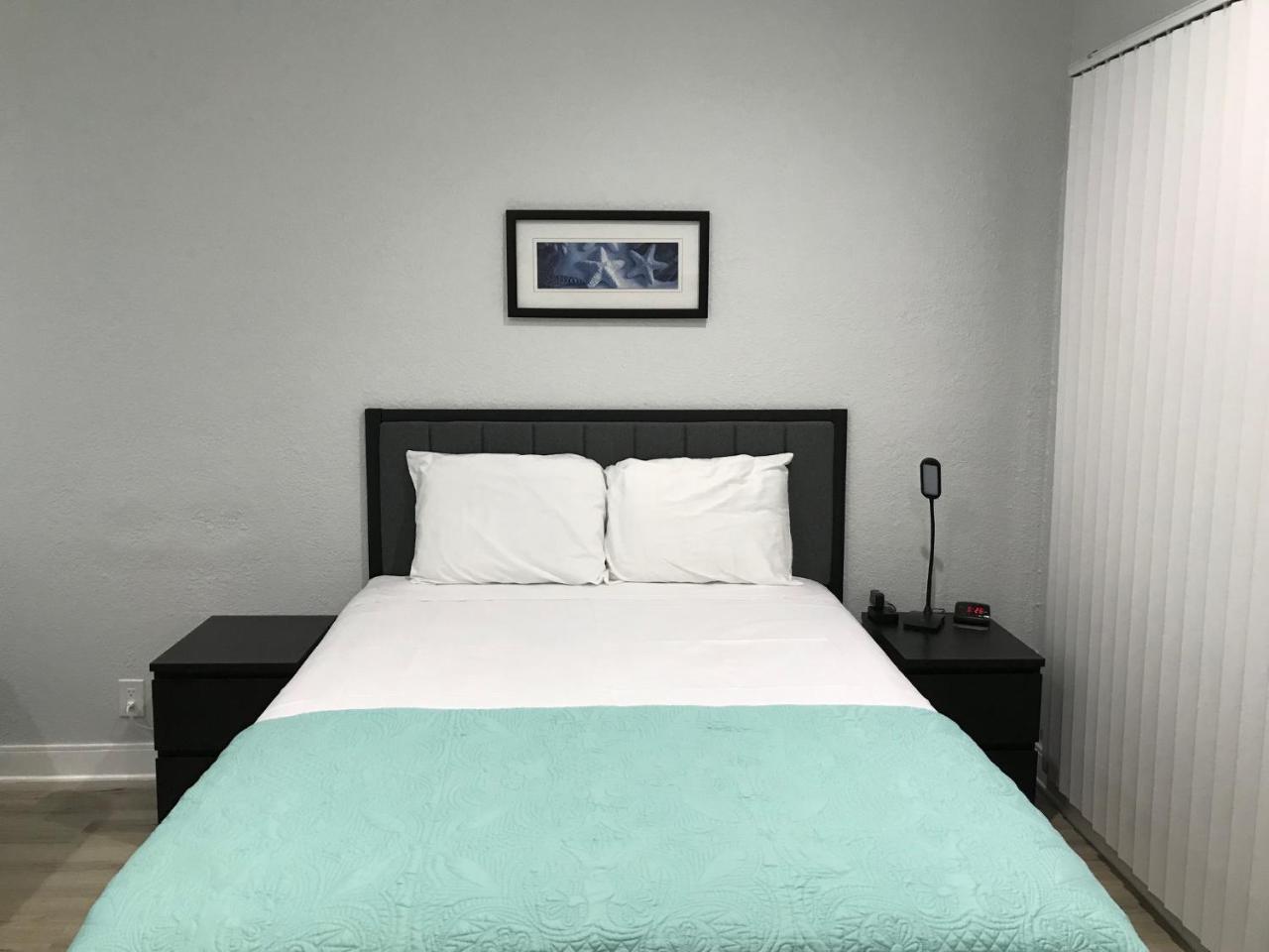 Pompano Breeze Aparthotel Pompano Beach Exterior photo